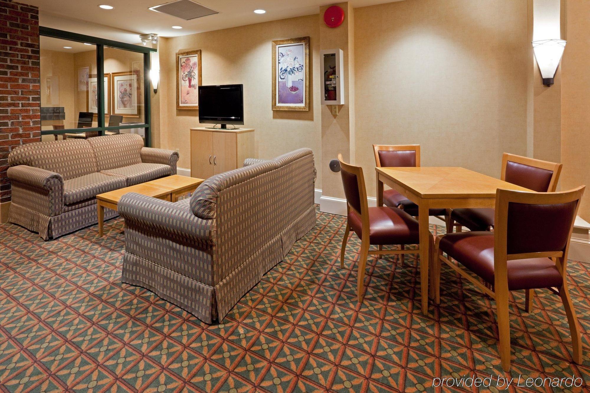 Holiday Inn Saratoga Springs By Ihg Интериор снимка